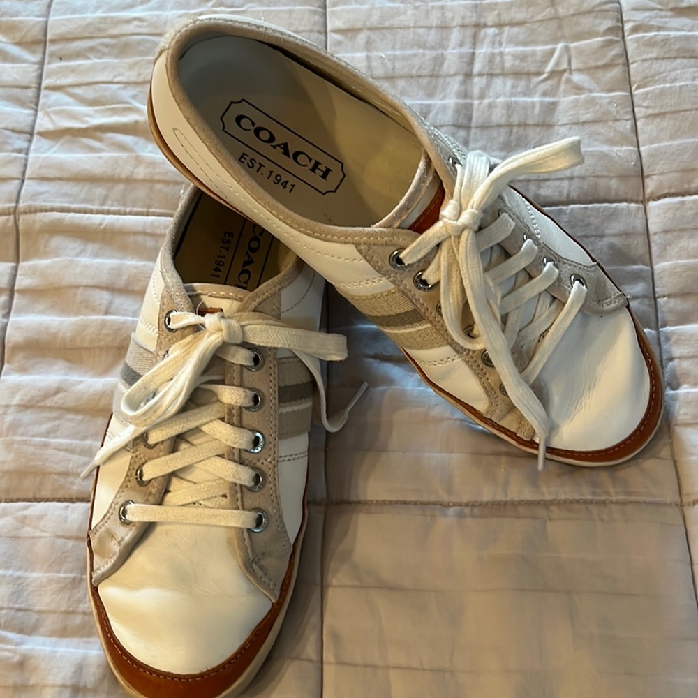 Coach men’s sneakers in great condition leather - Picture 3 of 6